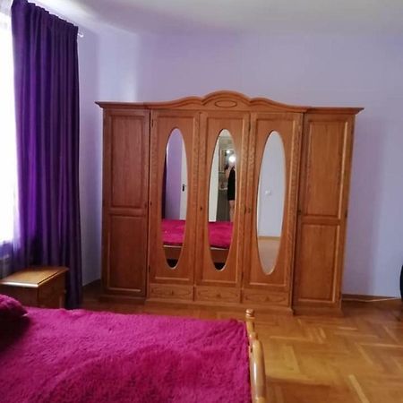 Mini Hotel Jtm Czerniowce Zewnętrze zdjęcie