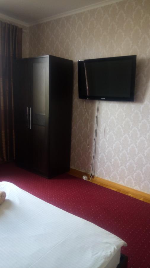 Mini Hotel Jtm Czerniowce Zewnętrze zdjęcie